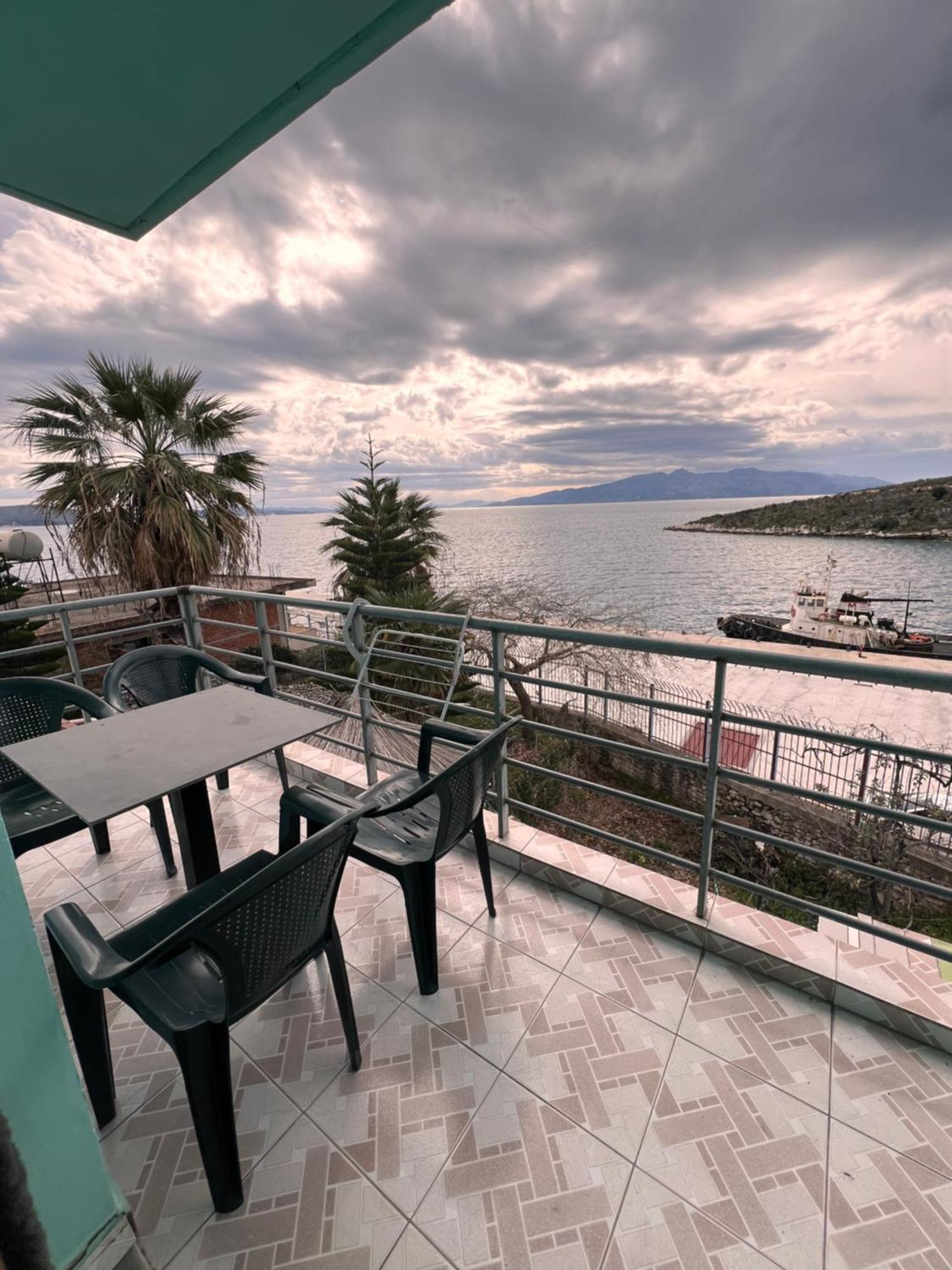 Majki Beach Apartments Sarandë Eksteriør billede