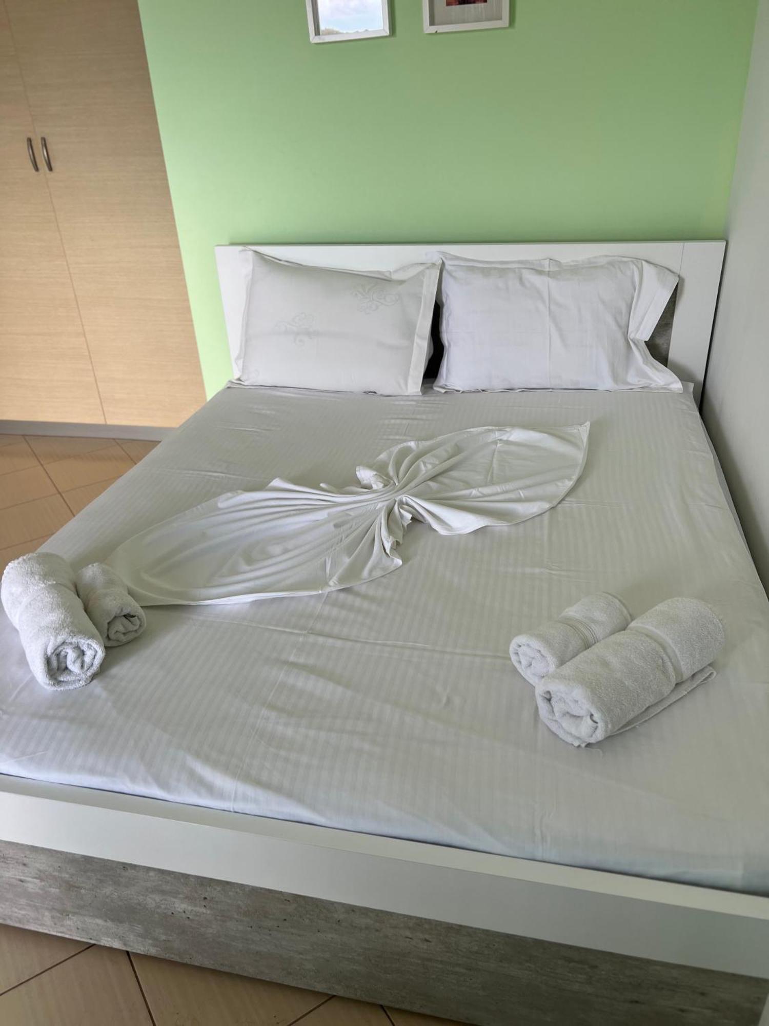 Majki Beach Apartments Sarandë Eksteriør billede