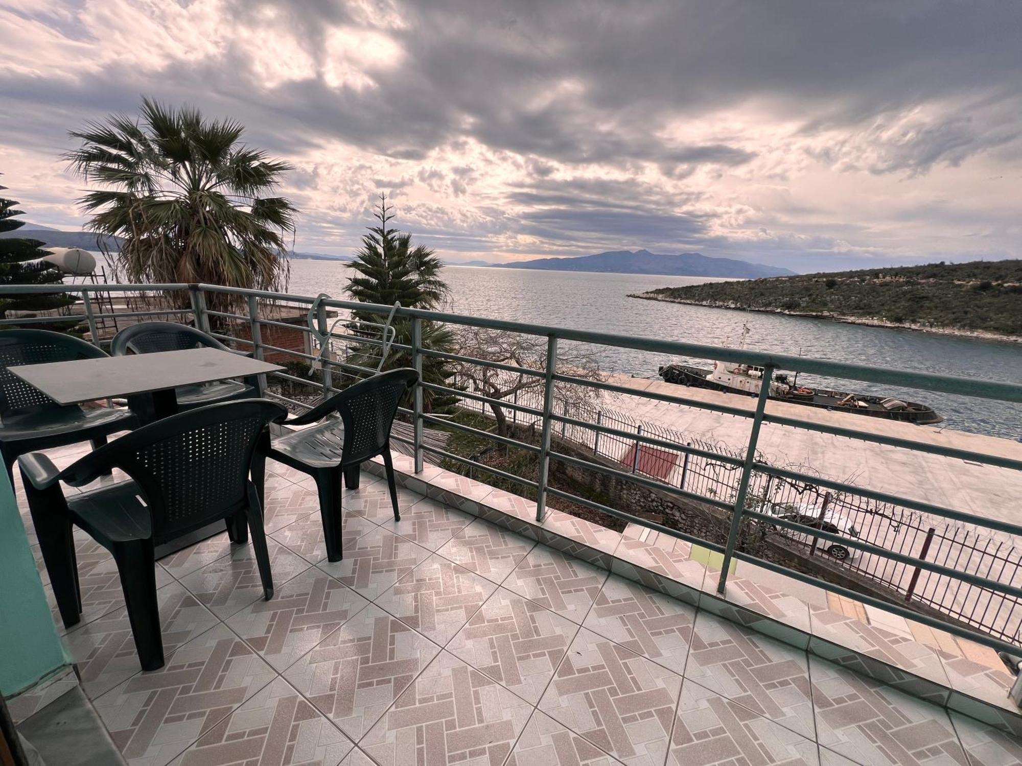 Majki Beach Apartments Sarandë Eksteriør billede