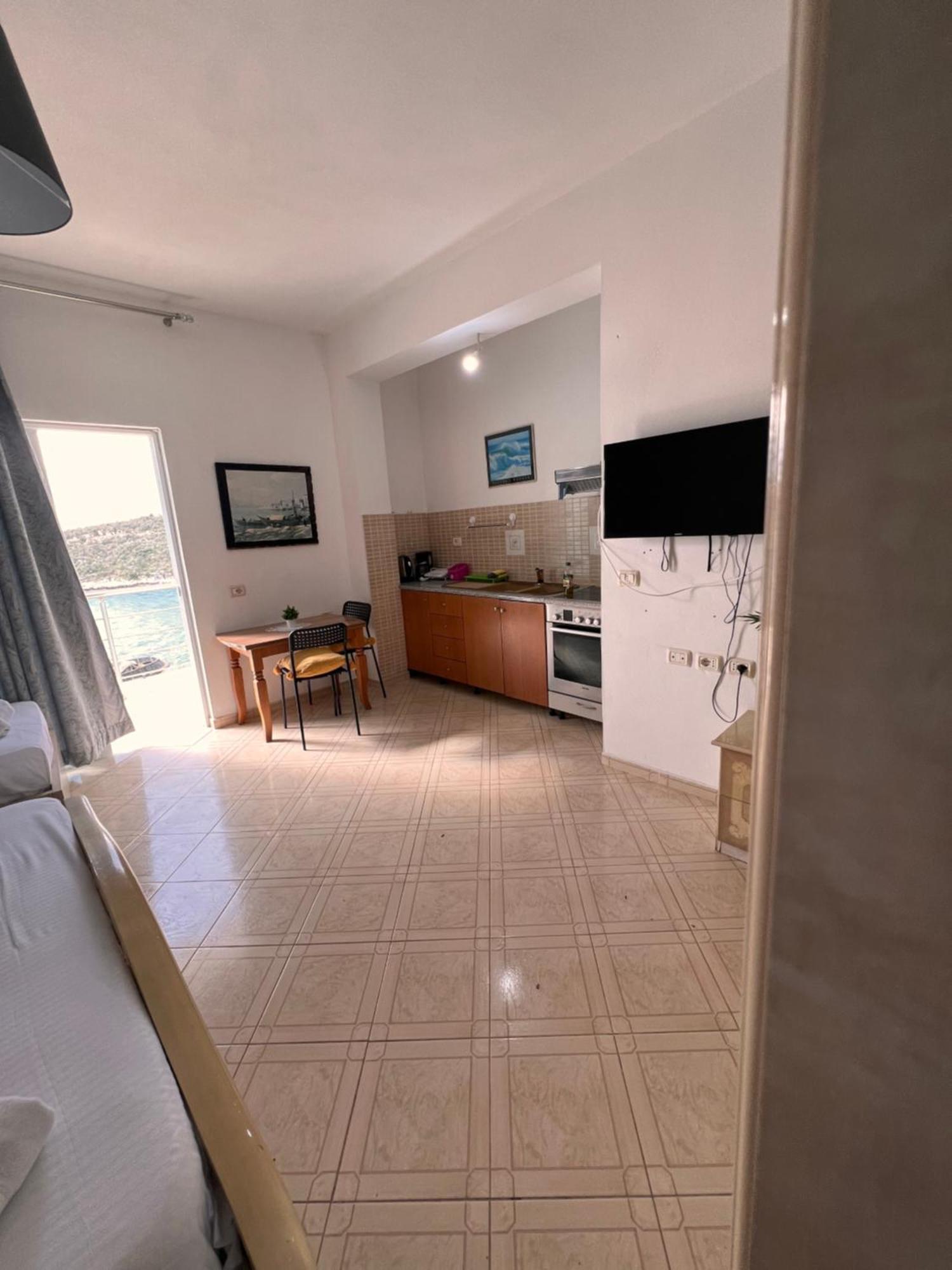 Majki Beach Apartments Sarandë Eksteriør billede