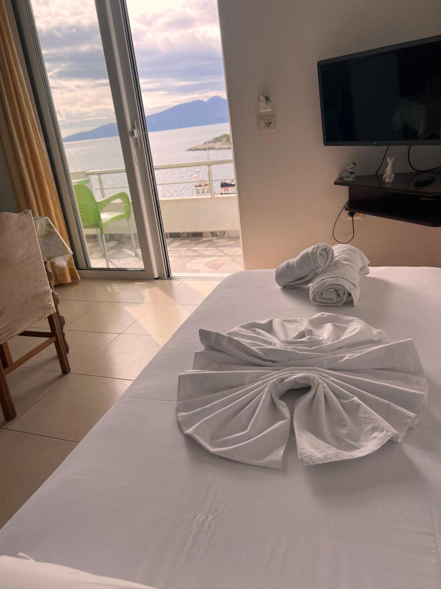 Majki Beach Apartments Sarandë Eksteriør billede