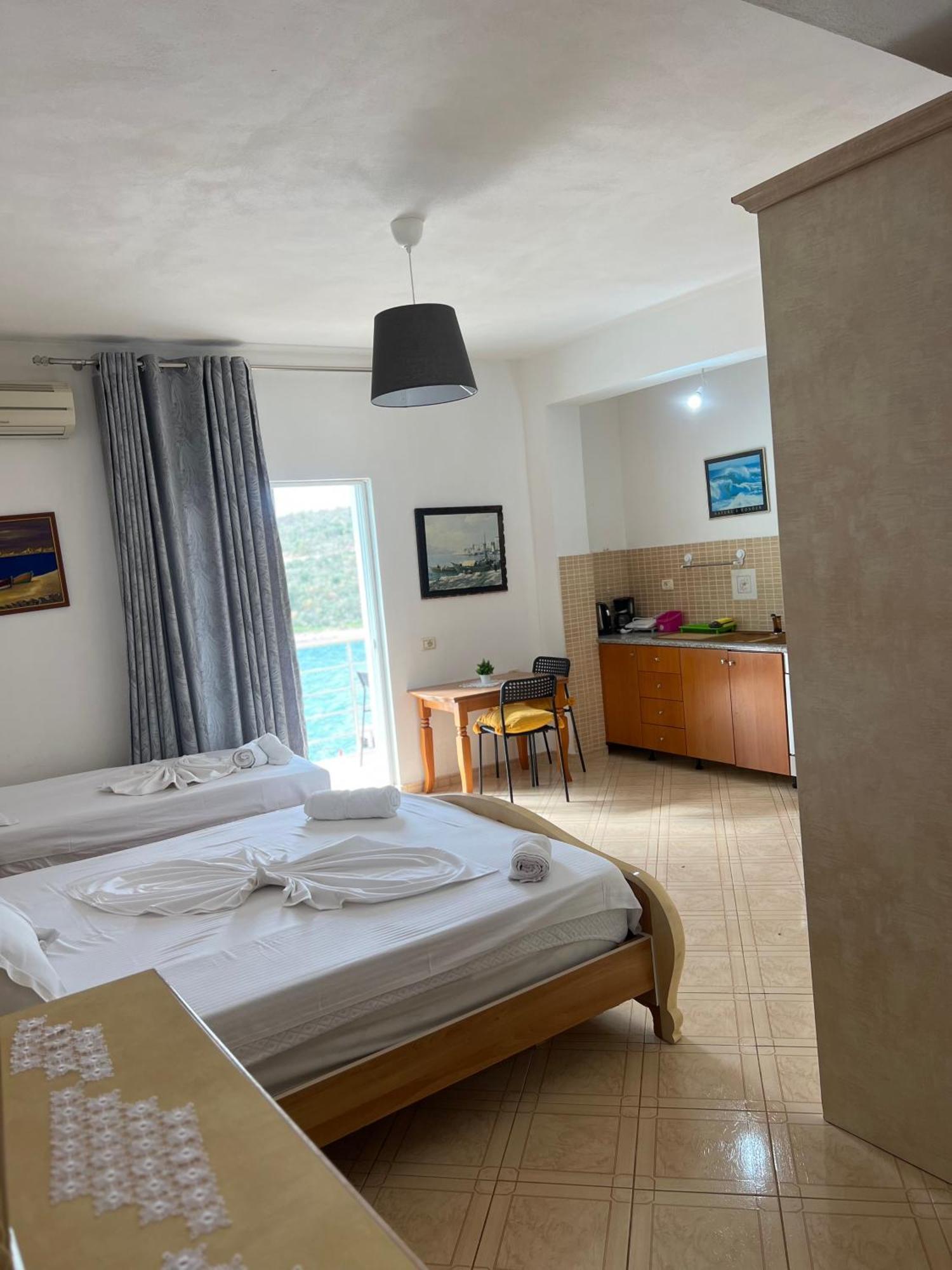 Majki Beach Apartments Sarandë Eksteriør billede