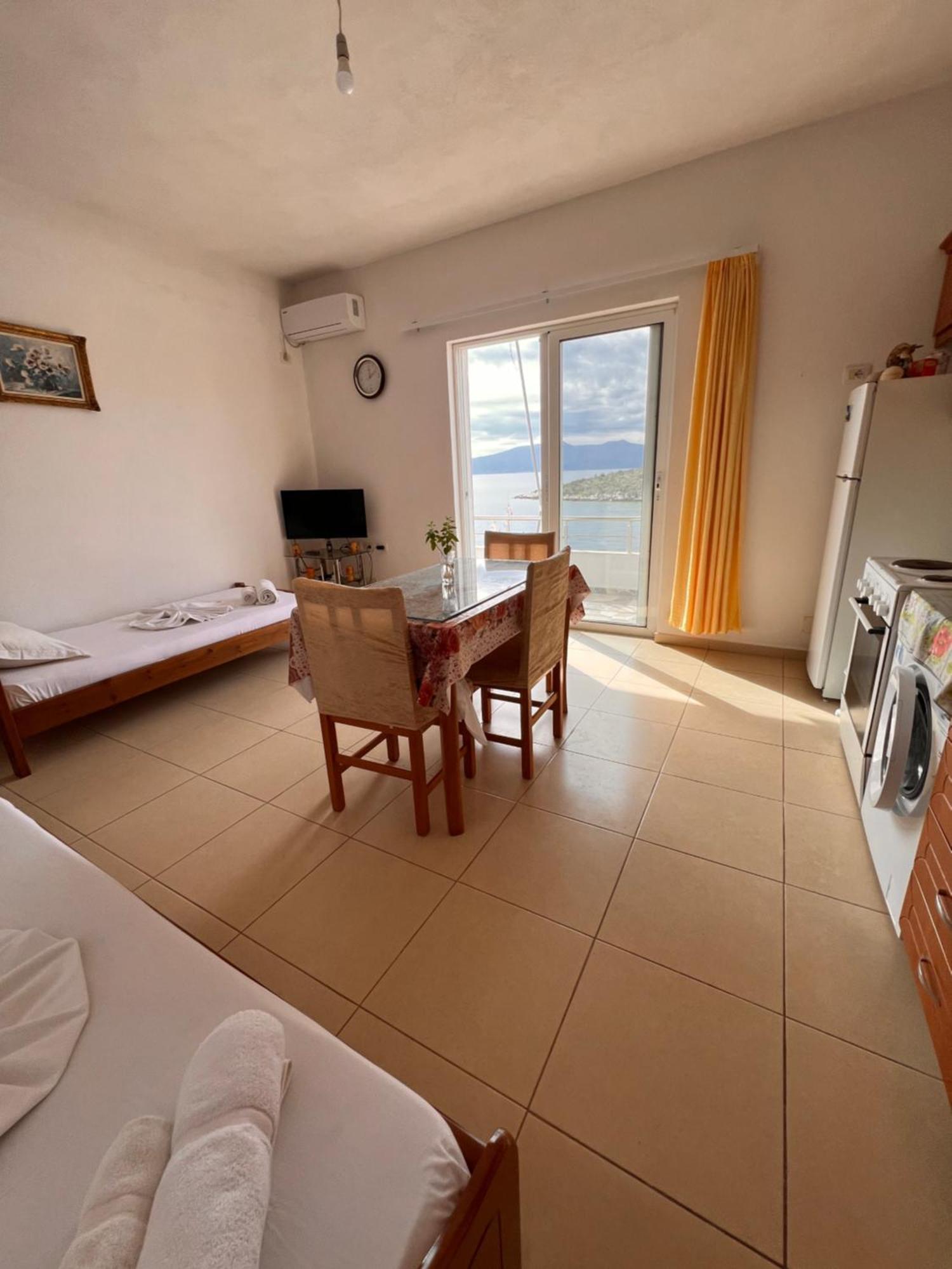 Majki Beach Apartments Sarandë Eksteriør billede