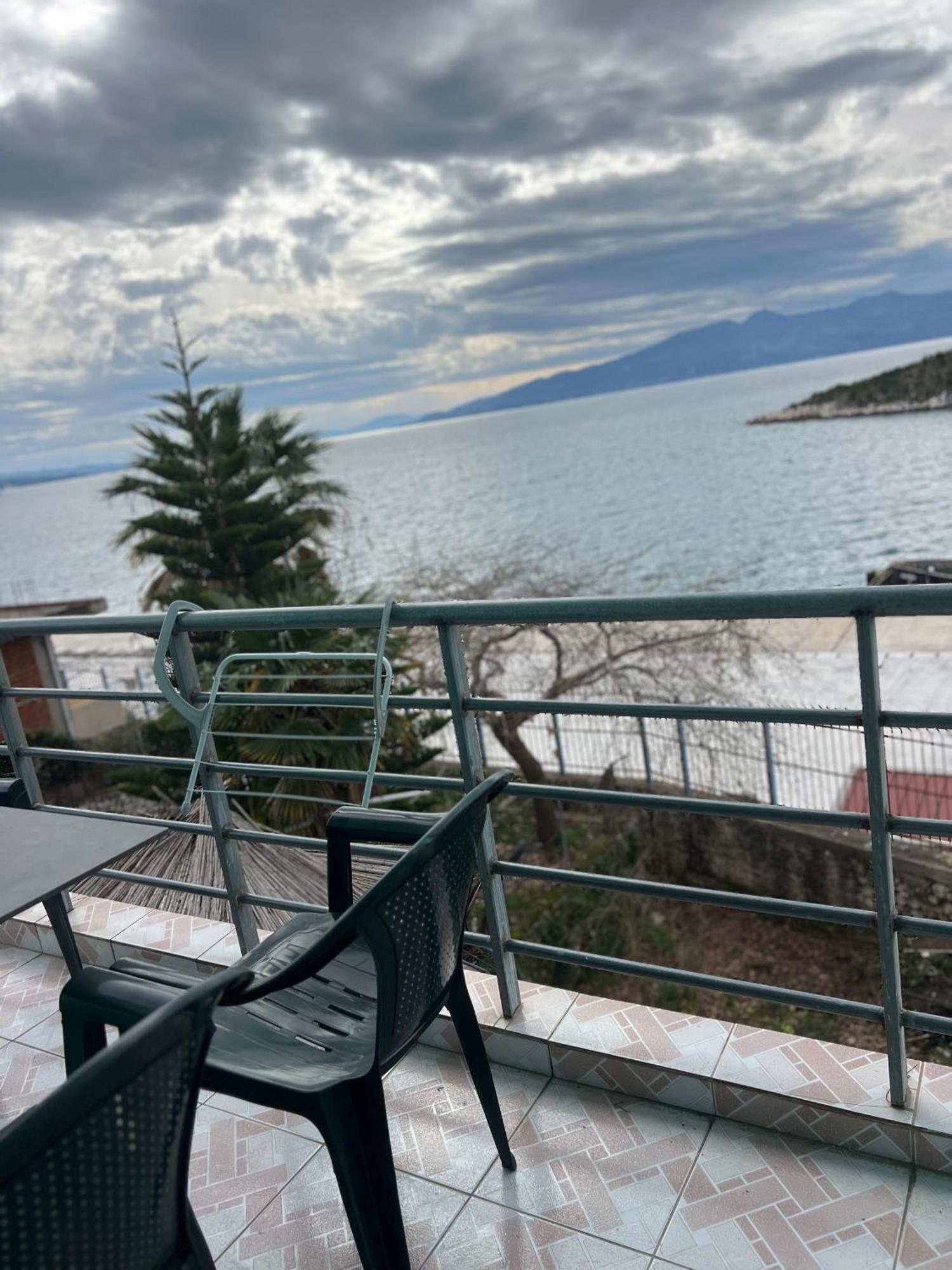 Majki Beach Apartments Sarandë Eksteriør billede