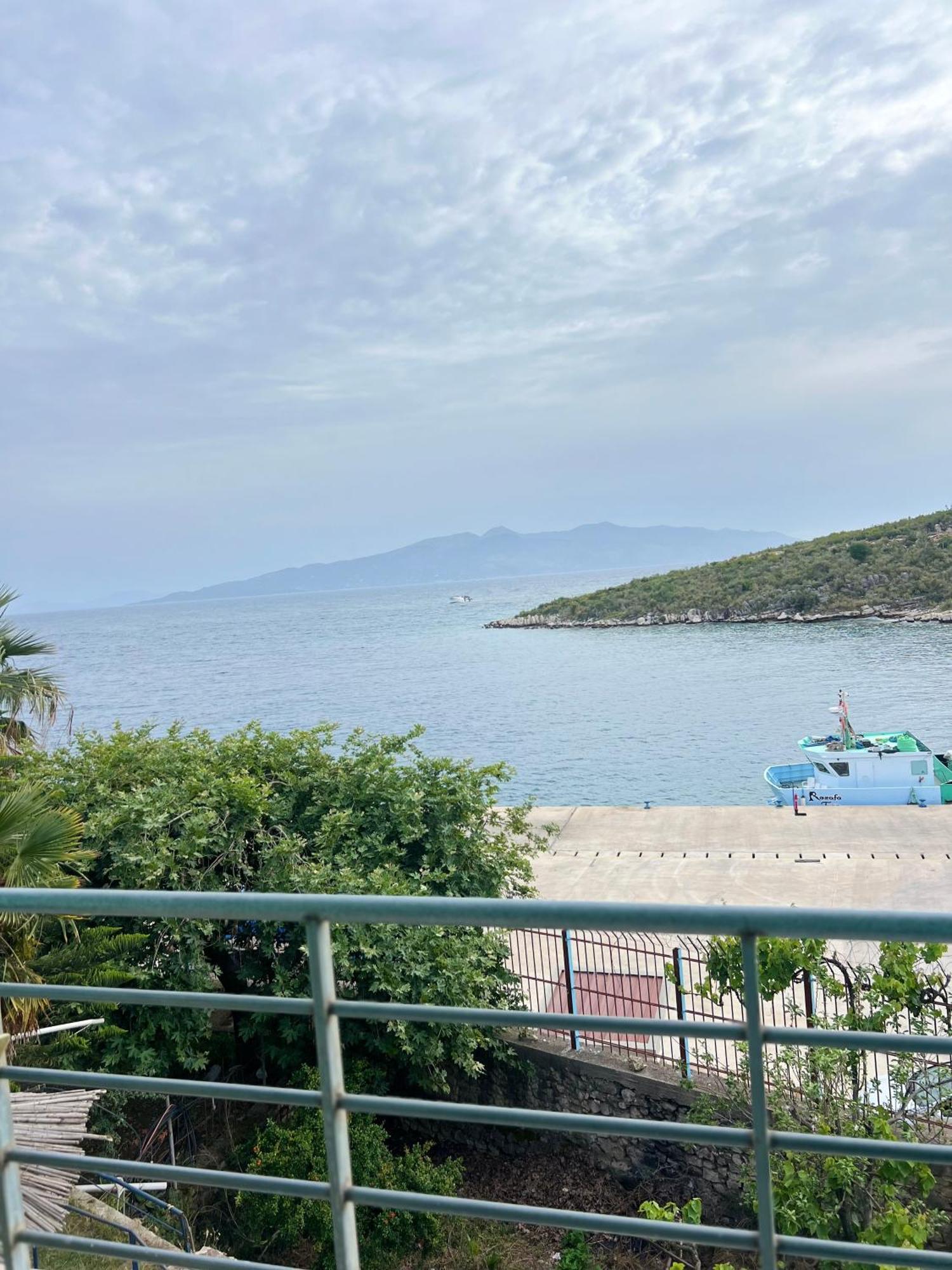 Majki Beach Apartments Sarandë Eksteriør billede